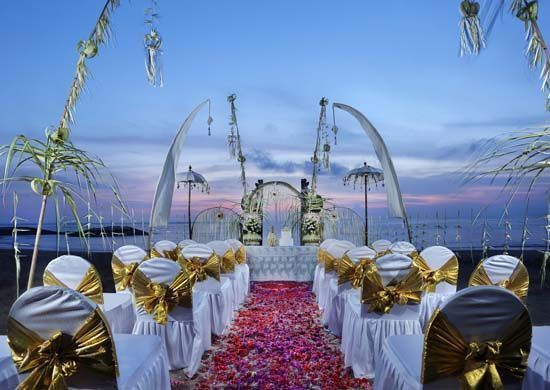 bali-dynasty-resort-balinese-wedding-setup