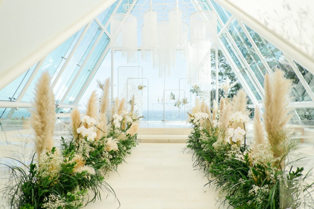 chapel elegant wedding decor
