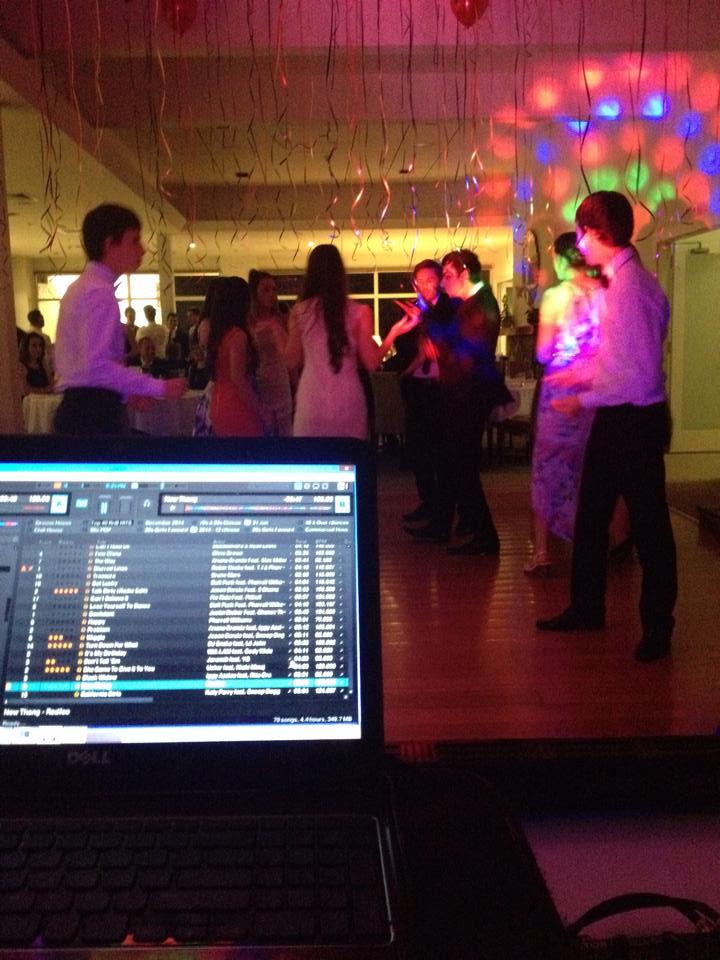 Melbourne-Kids-Disco-Party-Discosource-Professional-DJs