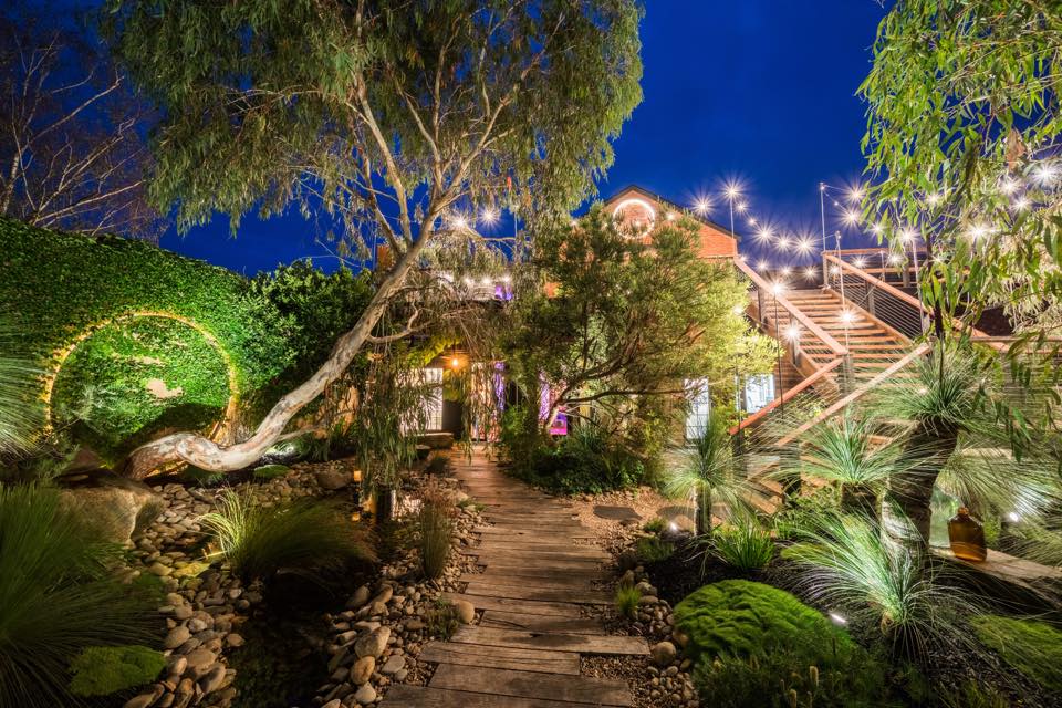melbourne-yarra-valley-wedding-venue-Projekt3488-country-style-indoor-outdoor-garden