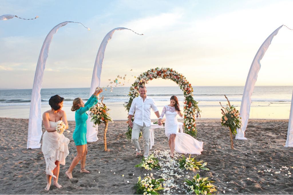 LV8 Resort Hotel Canggu Grand Beach Wedding Package