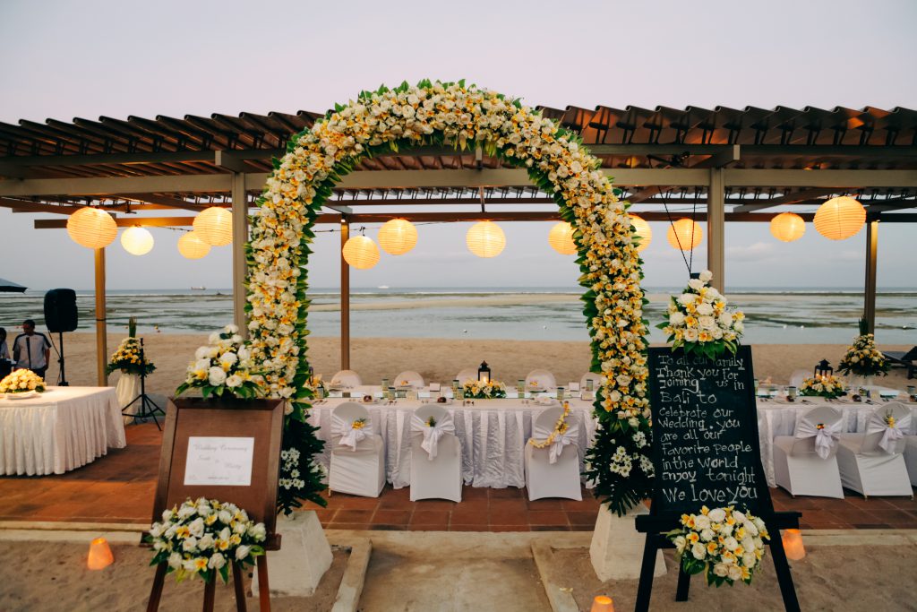 Hotel-Nikko-Bali-Benoa-Beach-wedding-decor-beach